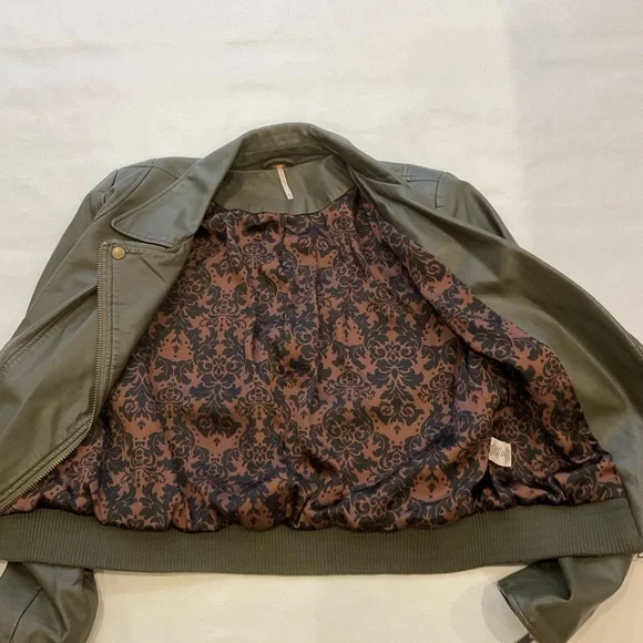 Free People Faux Leather Moto Biker Jacket in Olive Green Size Medium - Picture 8 of 10